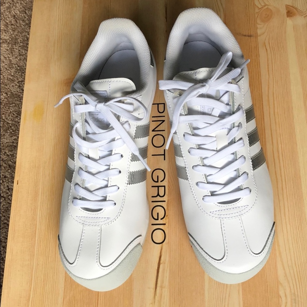 Adidas Samoa sneakers. Brand new!